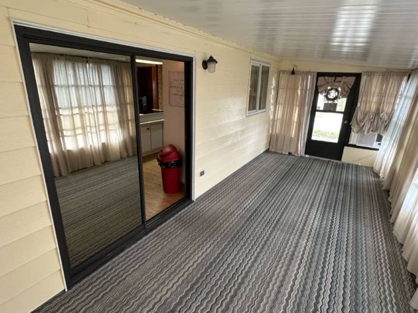 125 Rigi Slope Drive a Winter Haven, FL Mobile or Manufactured Home for Sale